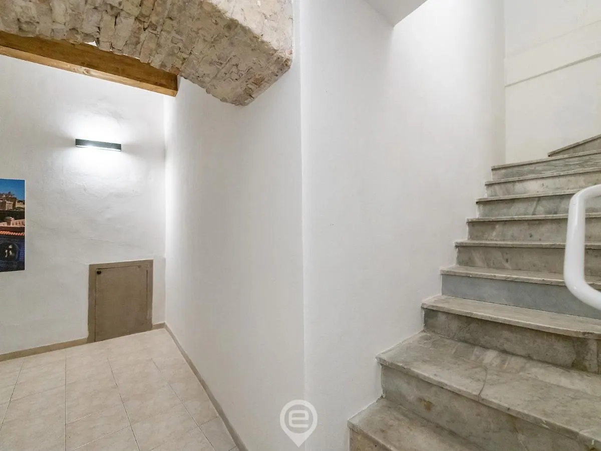 Studio 73 Cagliari Apartament